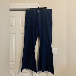 NWOT 4x Bell Bottom Denim Jeans